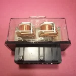 رله دوبل پژو و پراید شیشه ای واتر پروف با دو عدد LED نشانگر  برند الپا - Image 2