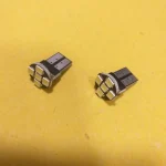 لامپ آریایی یخی 5 smd بسته بندی دو عددی